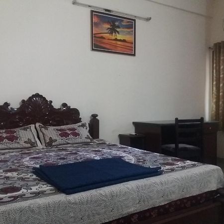 Classic Tourist Home Kochi Extérieur photo